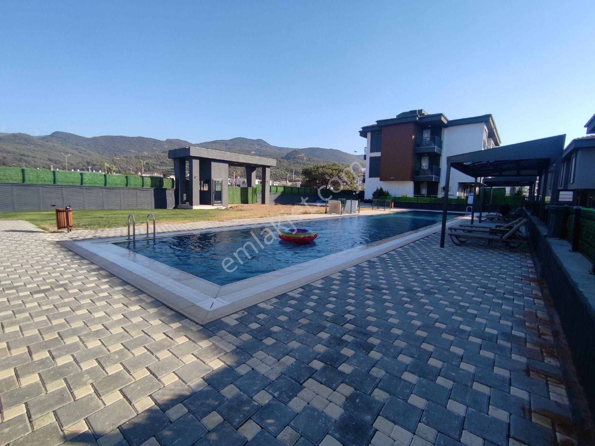 Aydın Kuşadası Davutlar Deniz Manzaralı 2+1 Yeni Daire