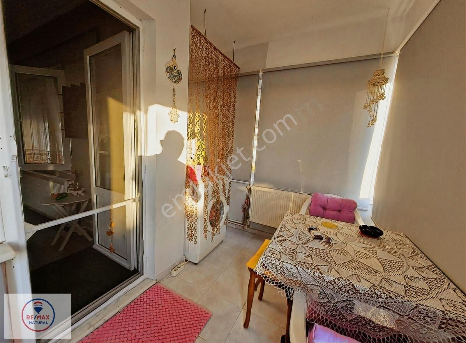 Çınarcık Çamlık Mah. İçi Özel Yapılı Deniz Manzaralı 1+1 Daire