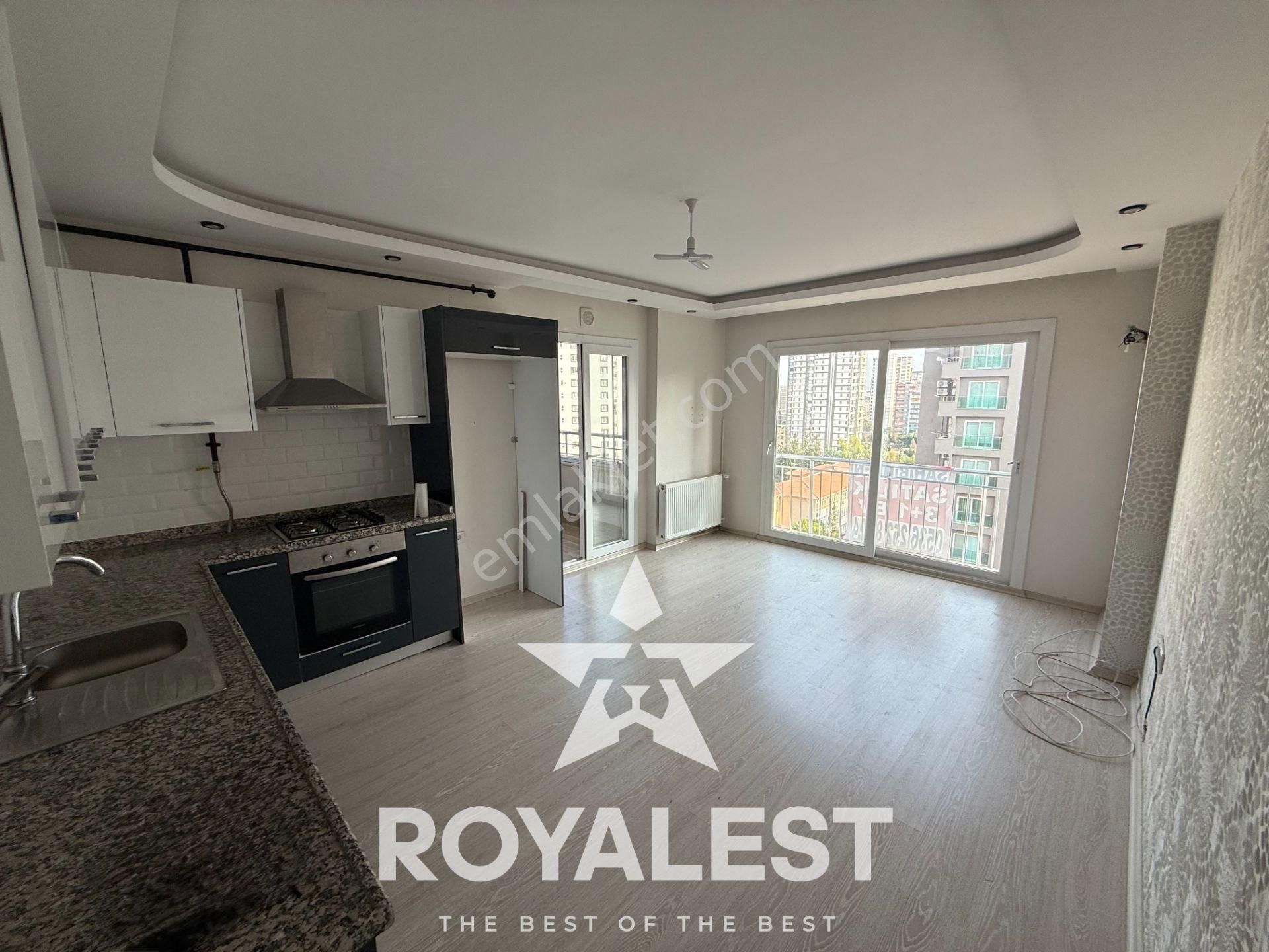 Royalestten 3+1 Nezih Site İçerisinde Satılık Daire