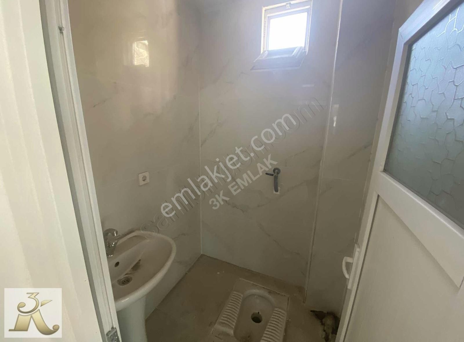 3k Emlak'tan Kiralık 180 M2 Cadde Üzeri Dükkan