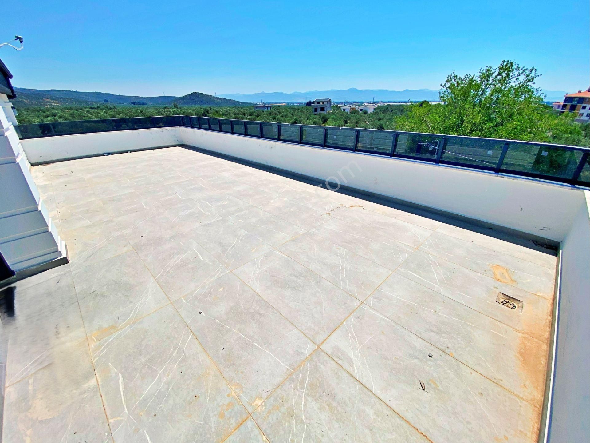 🏠gültaş Emlaktan Zeytinlide Satılık 5+1 Ebeveyn Banyolu Verandalı Otoparklı Ön Cephe Villa