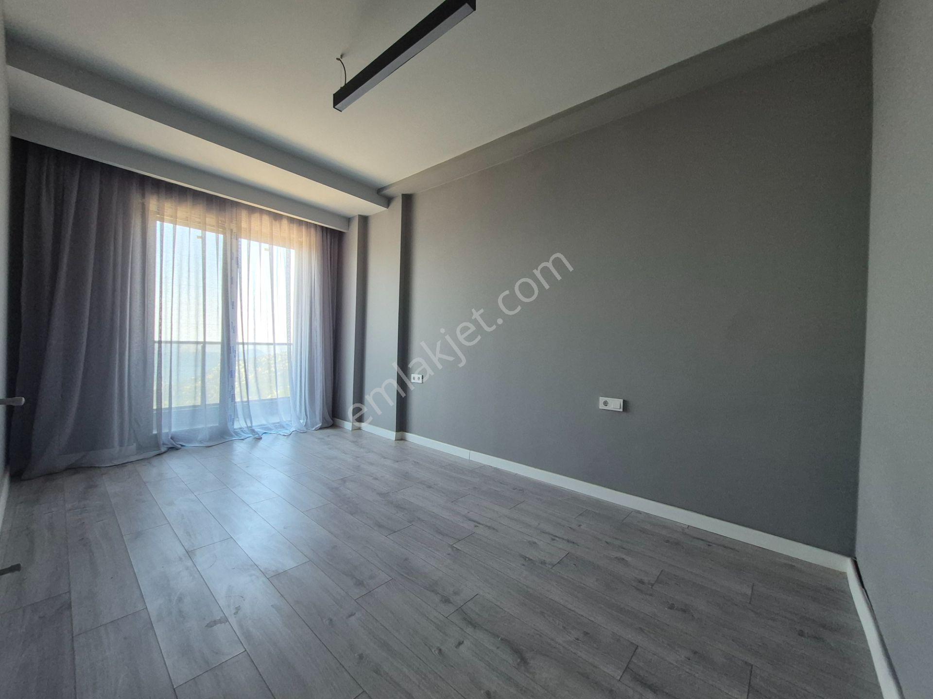 Fırsat !! Geyikbayırında 4+1 350 M2 Arsa Payı Doğa Manzaralı 3 Katlı Sıfır Villa - Görsel 26