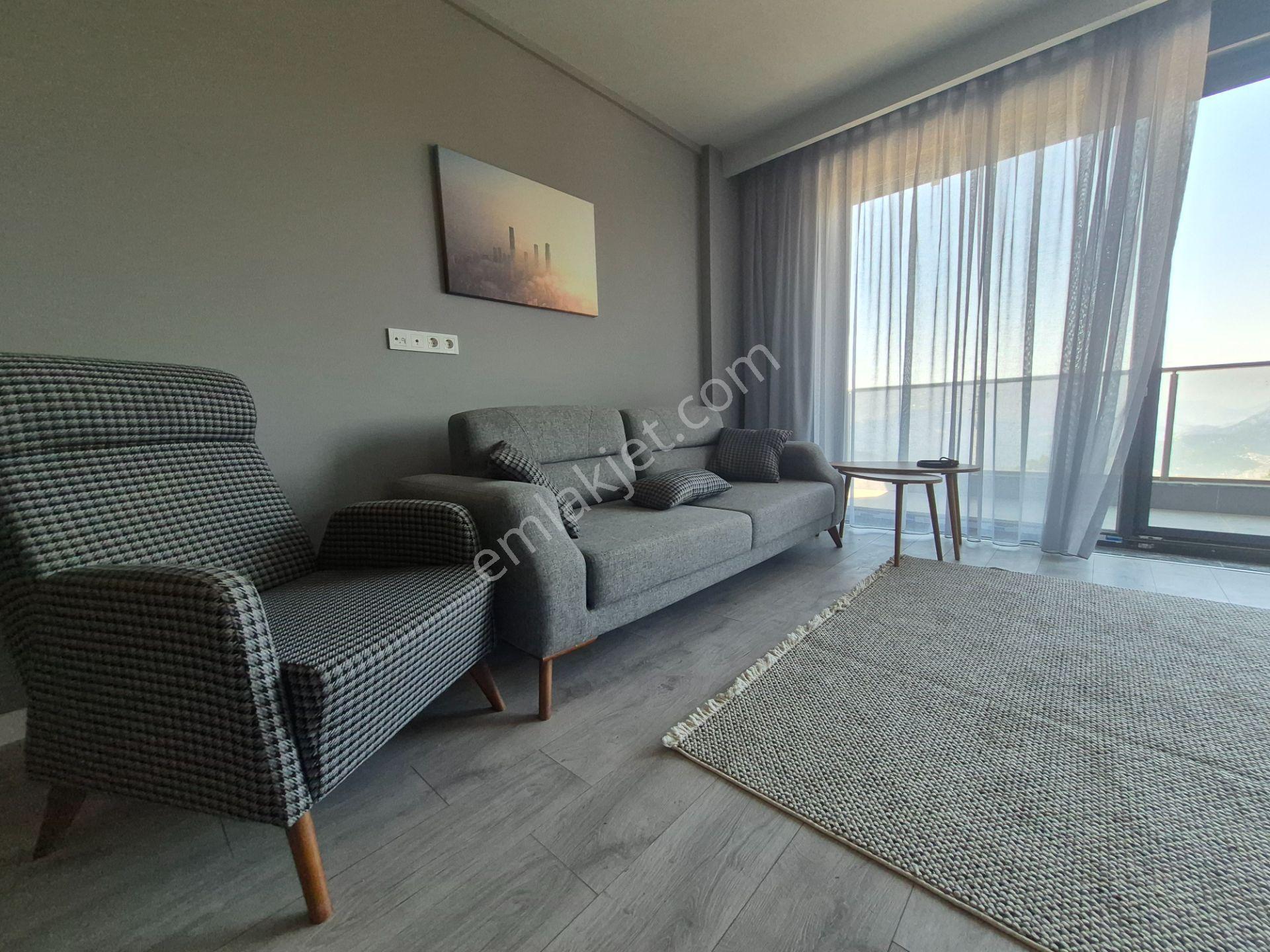 Fırsat !! Geyikbayırında 4+1 350 M2 Arsa Payı Doğa Manzaralı 3 Katlı Sıfır Villa - Görsel 15