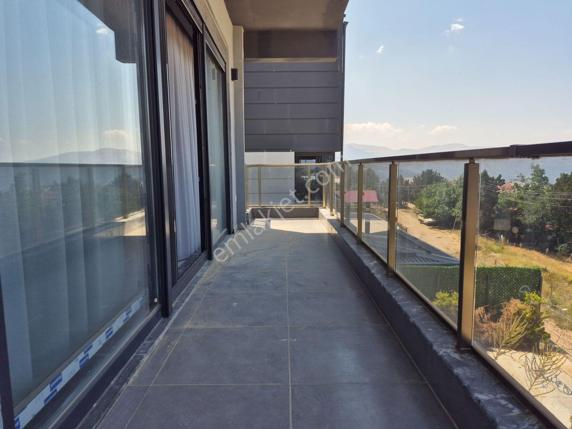 Fırsat !! Geyikbayırında 4+1 350 M2 Arsa Payı Doğa Manzaralı 3 Katlı Sıfır Villa - Görsel 10