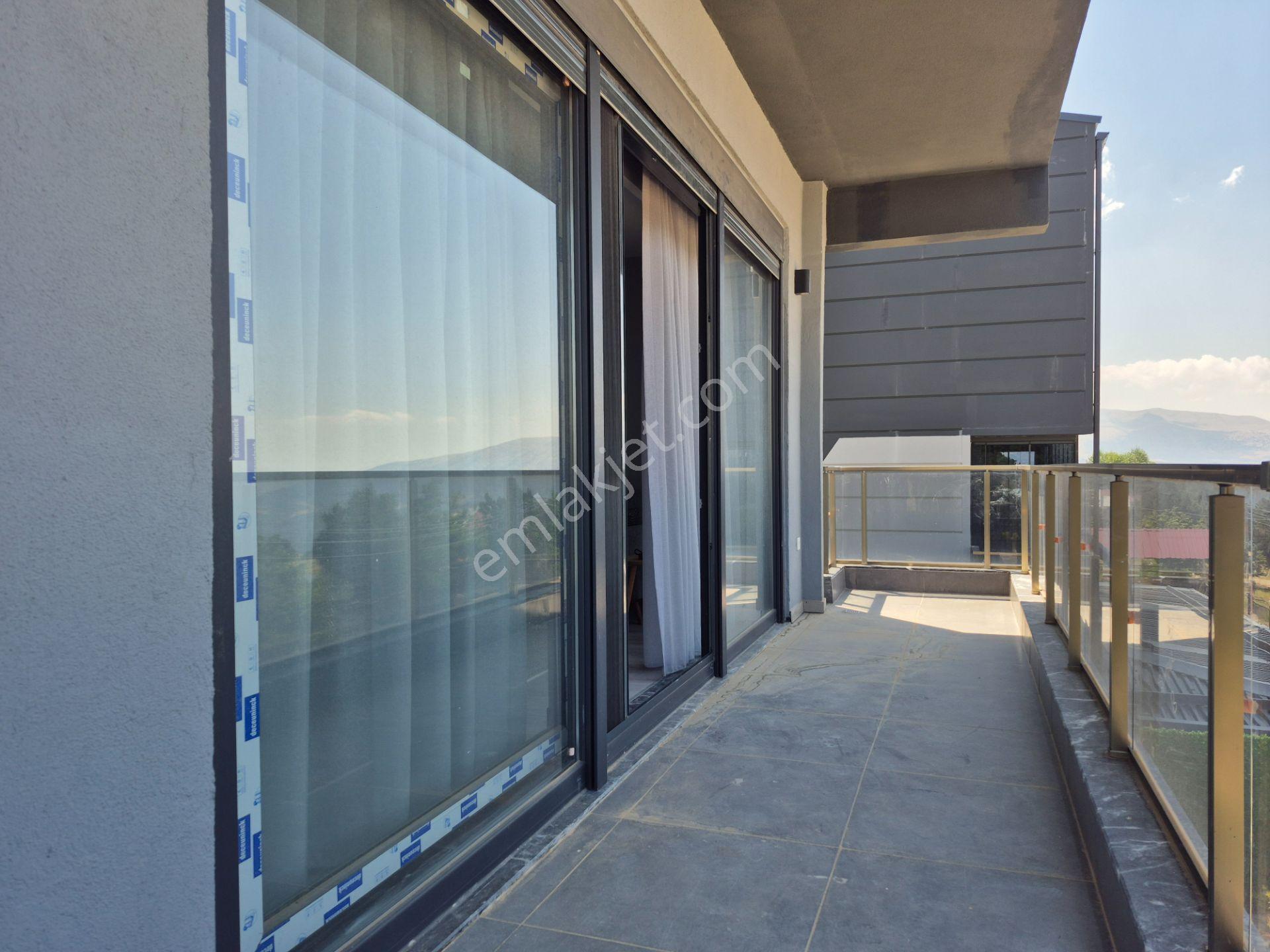 Fırsat !! Geyikbayırında 4+1 350 M2 Arsa Payı Doğa Manzaralı 3 Katlı Sıfır Villa - Görsel 11