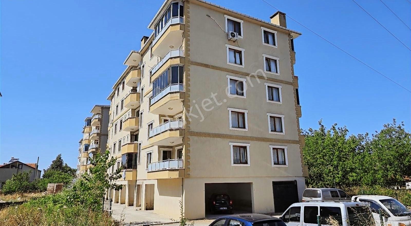 Cide İlkim Emlak'tan Sahilde Satılık Lüks 2+1