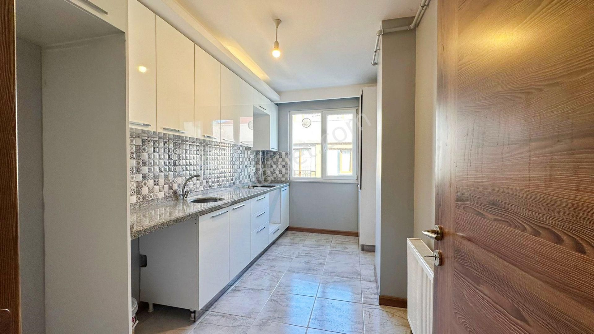 Başokur'dan Bahçelievler Siyavuşpaşa 165 M2 4+1 Dublex Daire