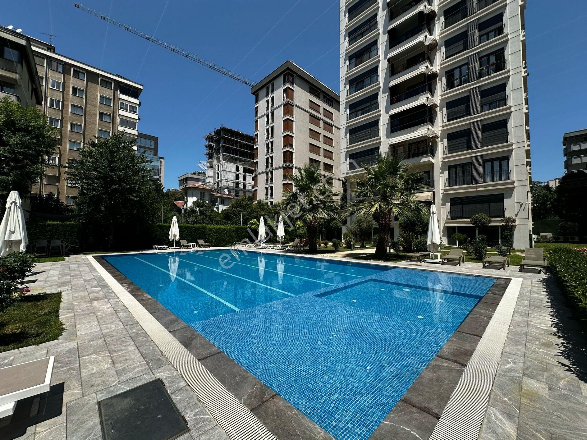 Poyraz'dan Göztepede Site Konseptli 7/24 Güvenlikli Havuzlu 3+1 Kiralık