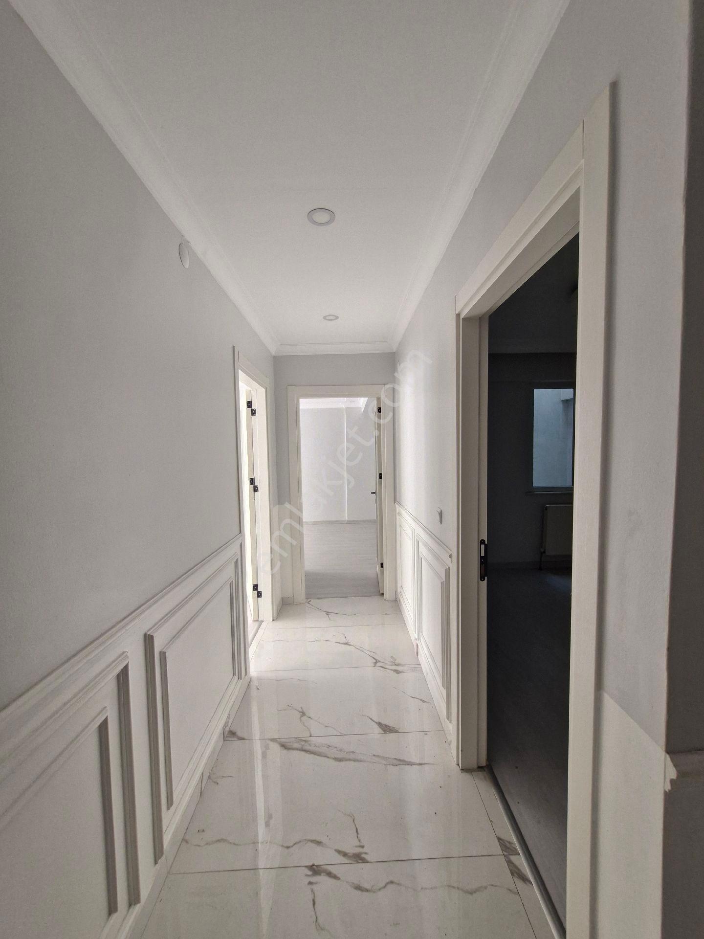 Küçükçekmece Cumhuriyet Mah. Macera Parkı Mevkii Satılık 4+2 180 M2 Dubleks - Görsel 13