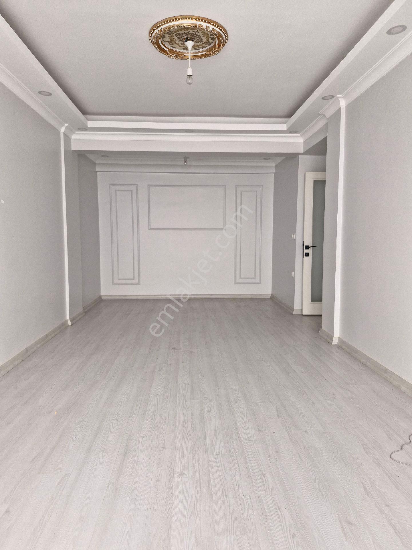 Küçükçekmece Cumhuriyet Mah. Macera Parkı Mevkii Satılık 4+2 180 M2 Dubleks - Görsel 12