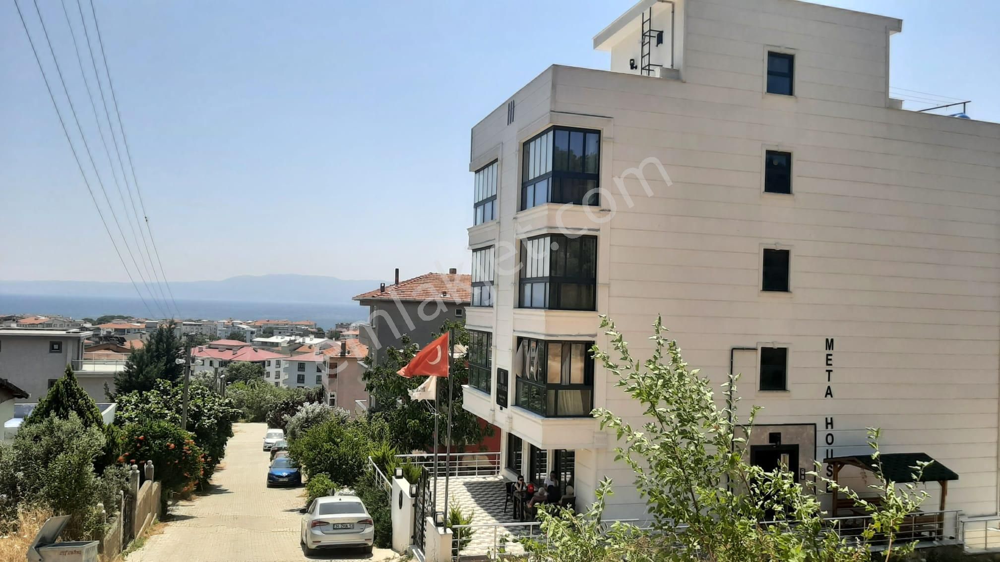 Yalova Armutlu Bayır Mahallesinde 1+1 Lüks Eşyalı Masrafsız Geniş Daire