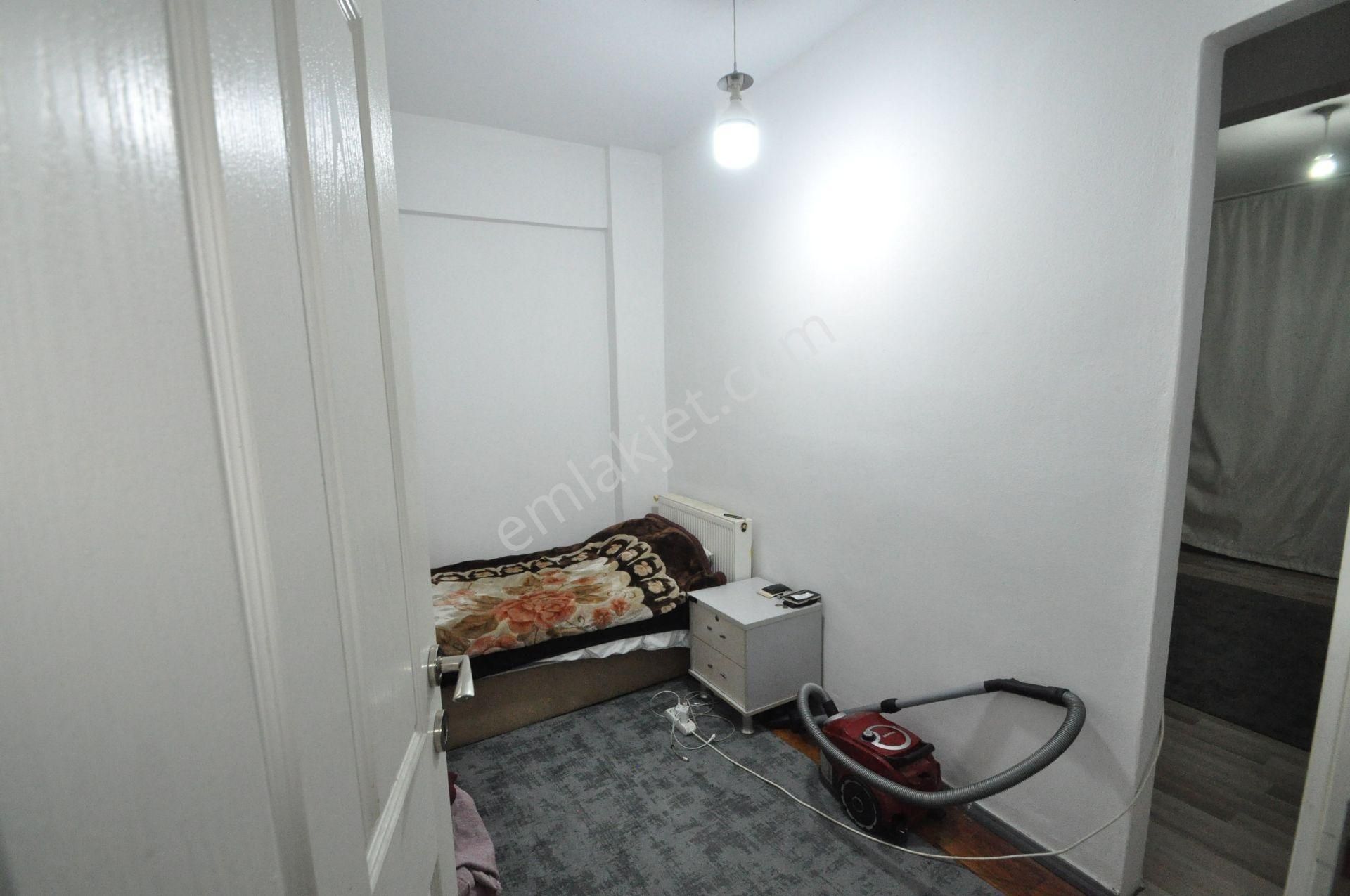 Bayrampaşa Kartaltepe Kaçmazdan Satılık 72m2 Arakat Balkonlu Temiz Daire - Görsel 7