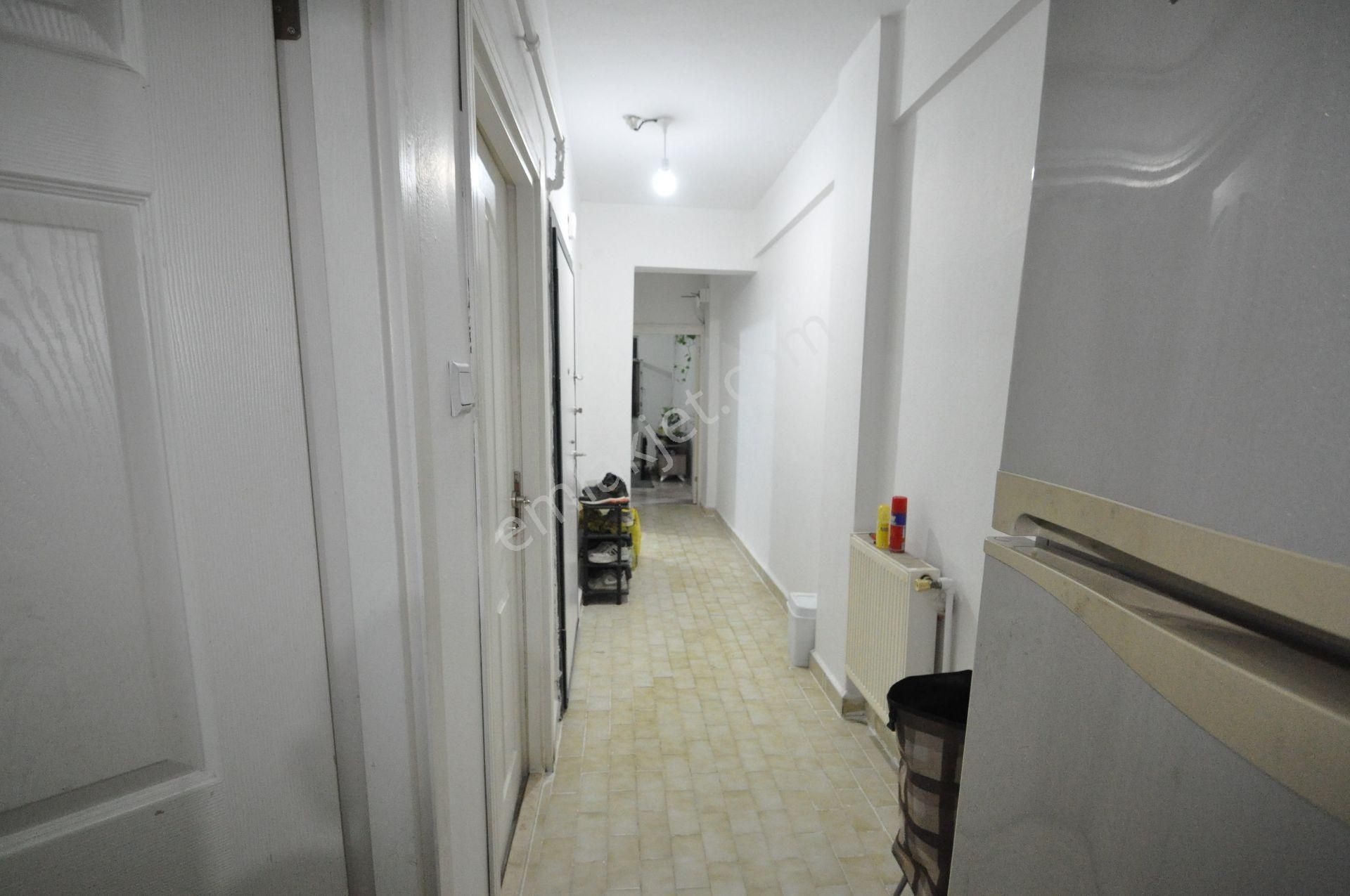 Bayrampaşa Kartaltepe Kaçmazdan Satılık 72m2 Arakat Balkonlu Temiz Daire - Görsel 13