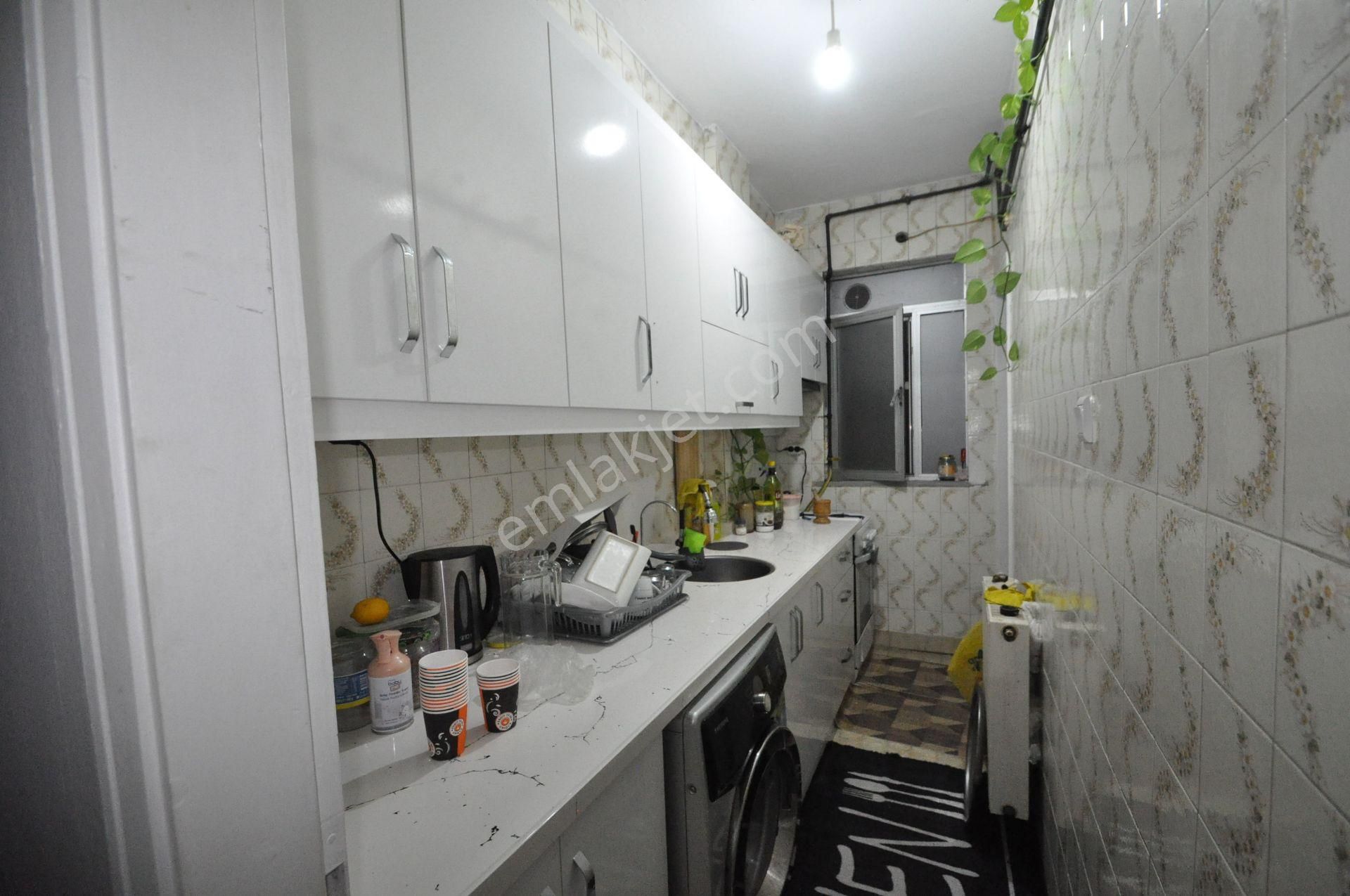 Bayrampaşa Kartaltepe Kaçmazdan Satılık 72m2 Arakat Balkonlu Temiz Daire - Görsel 8