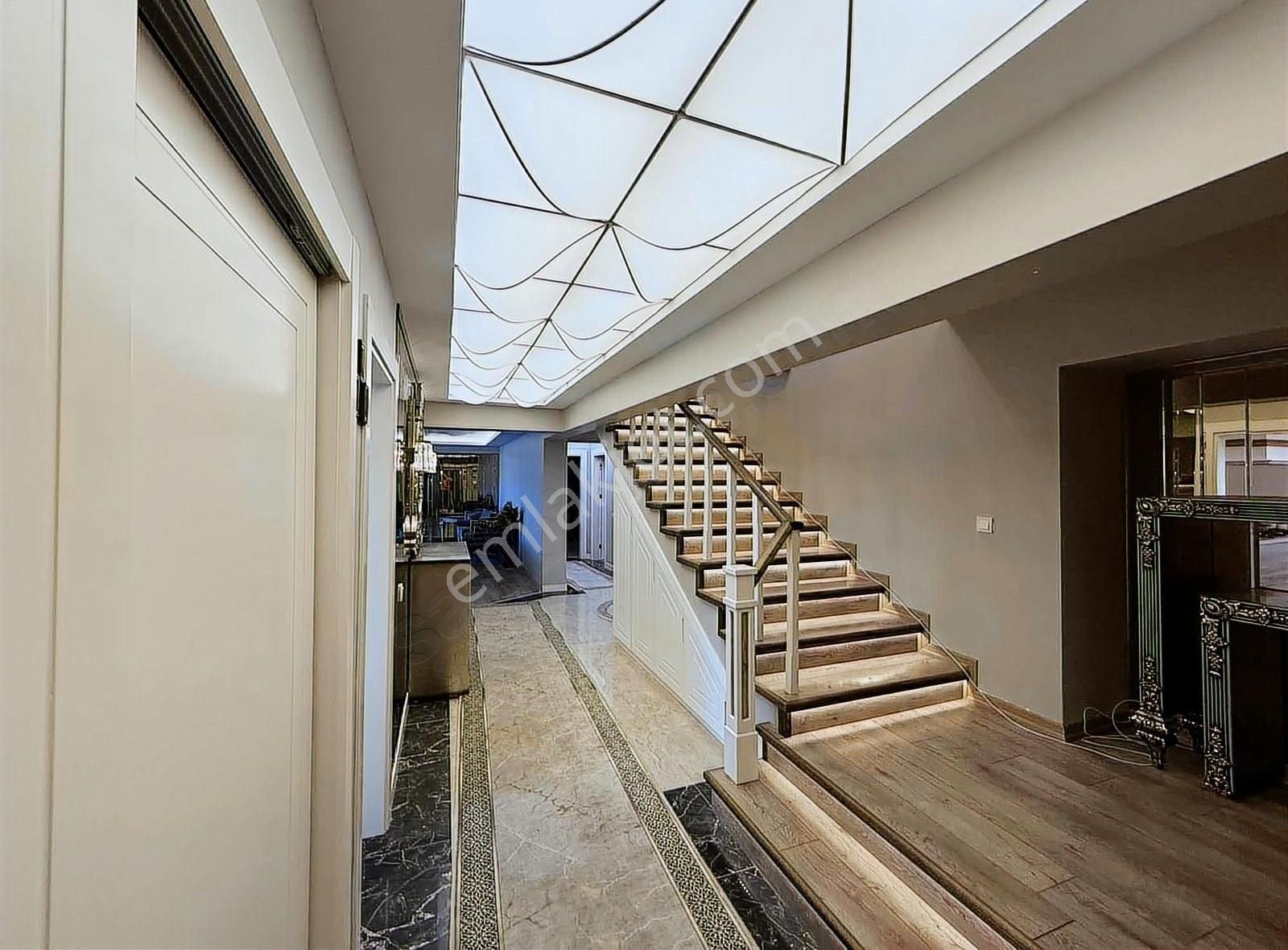 Mudanya Halitpaşada Deniz Manzaralı Sea Marin Sitesi Lüks 5 + 2 - Görsel 15