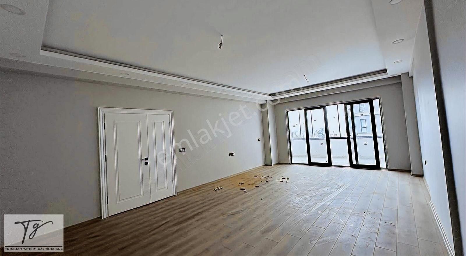 İlyas Nas'tan 4+1 Site İçinde Kiralık Daire