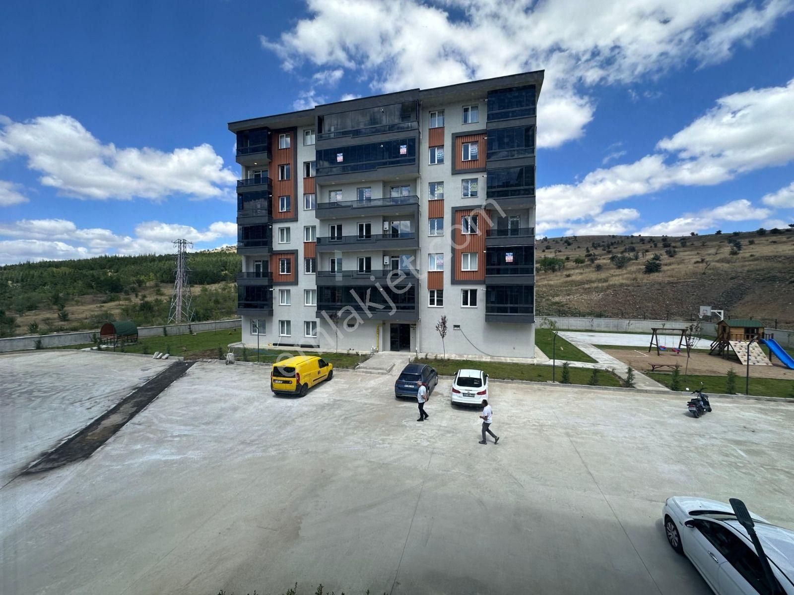 Ali Bey Konutlarında 2+1 Full Eşyalı Daire ** Burcu Emlak