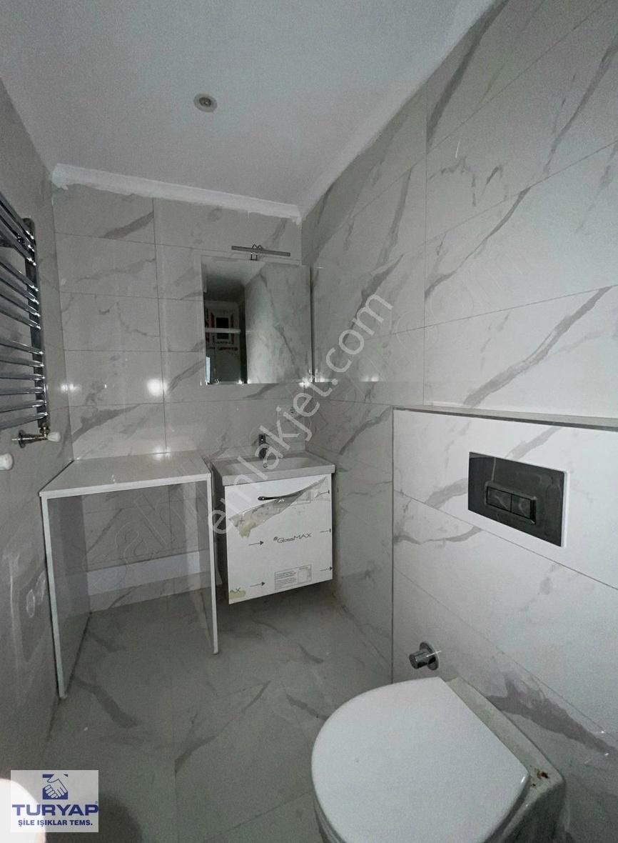 Kadıköy'de Sıfır Ebeveyn Banyolu 3+1 Daire - Görsel 11