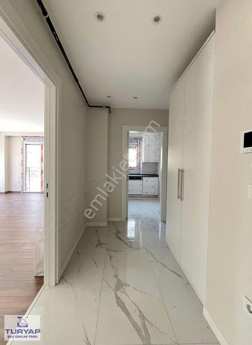 Kadıköy'de Sıfır Ebeveyn Banyolu 3+1 Daire - Görsel 8