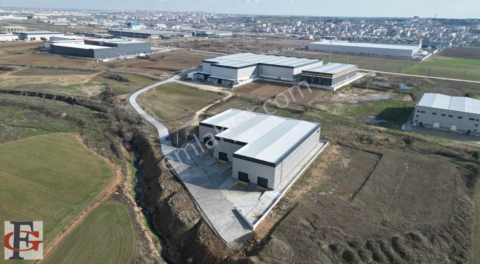 Tır Rampalı+bacasız Fabrika+üretim+depo+antrepo+iskanlı+kat Mülk