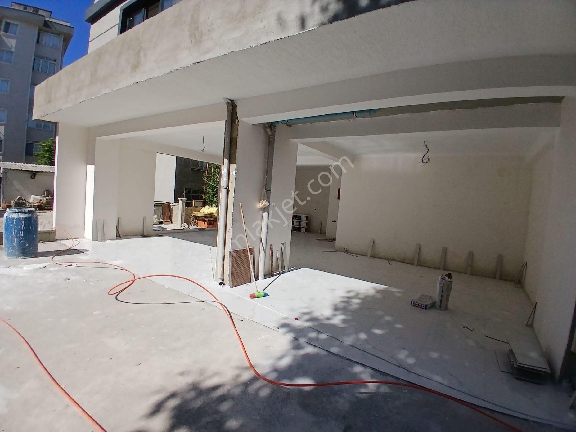 Kiralık Dükkan Kartal Topselvi Kubilay Caddesinde