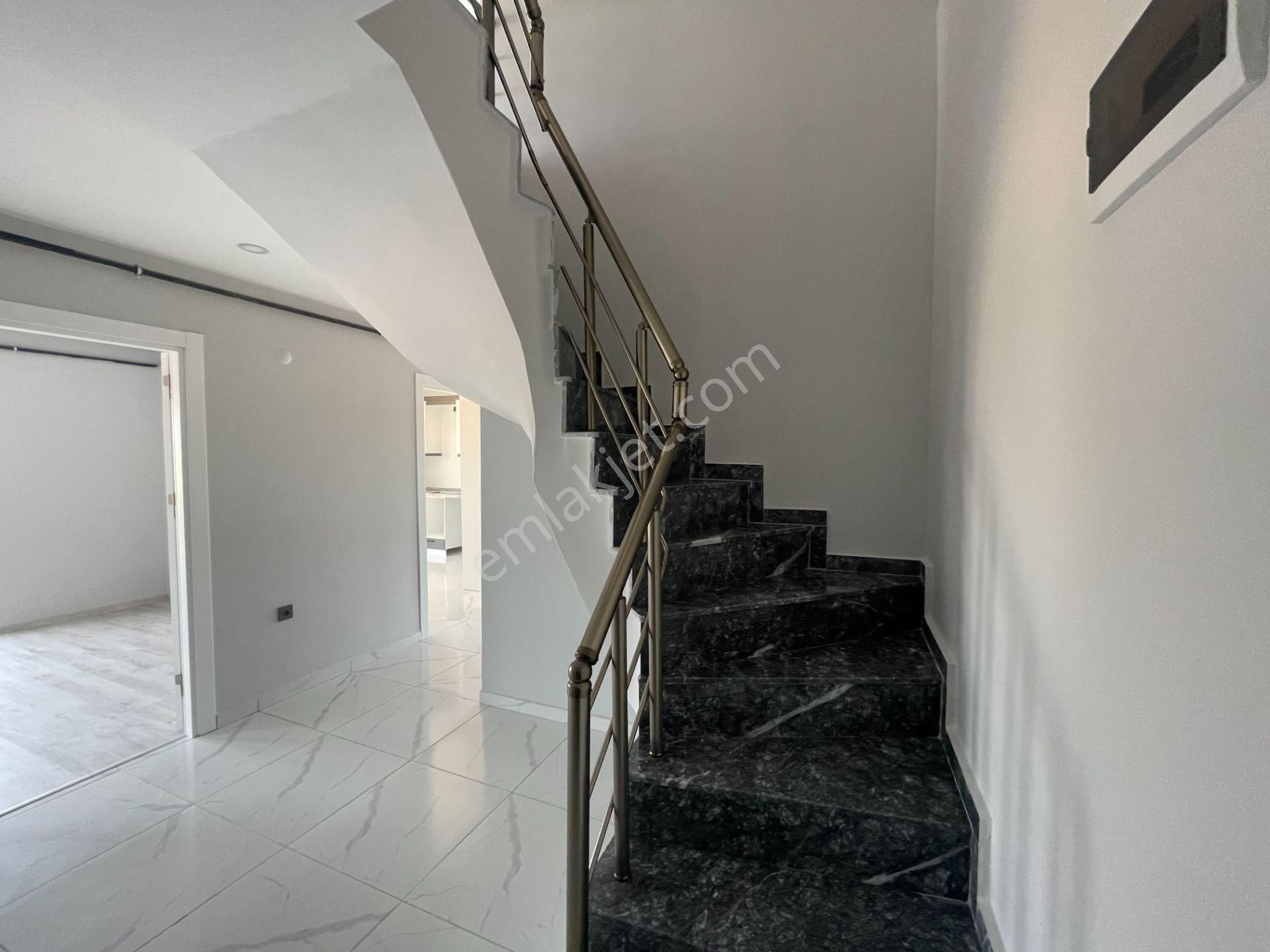 2 Bloklu Site İçerisinde Sıfır 4.5+1 Dubleks Daire - Görsel 21