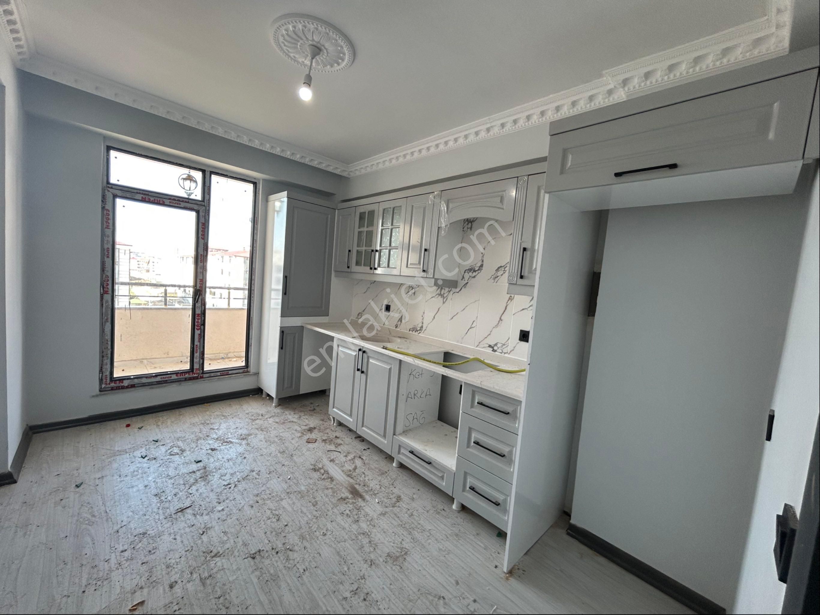 Devlet Hastanesi Yakını Sıfır 2+1 Balkon Otopark Kapalı Mutfak Çift Cephe