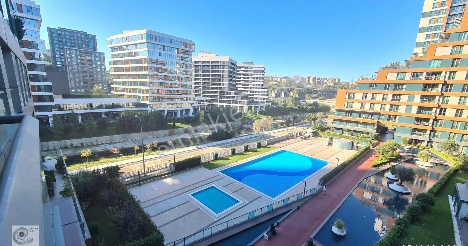 Vadistanbul Teras Sitesinde Satılık 3+1 Daire Boş