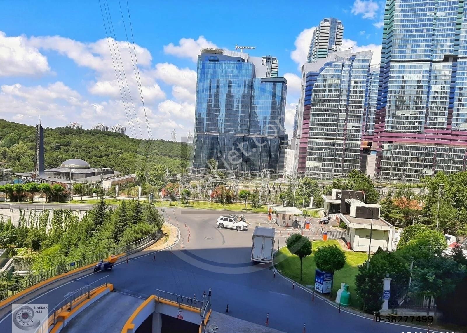 Maslak Mashattan Sitesinde 1+1 Satılık Muhteşem Manzaralı Boş Mielle Beyaz Eşyalı Daire