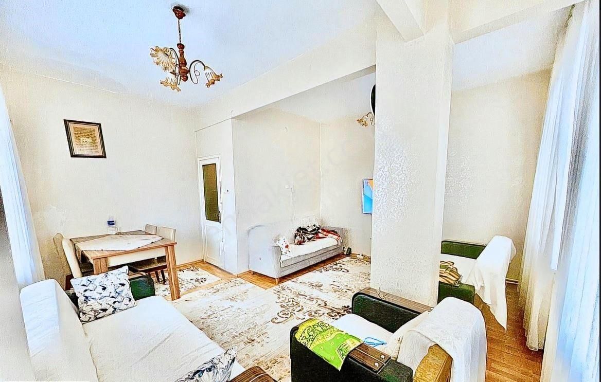 Goldhouse Dan Satılık Yatırımlık Geniş 2+1 Daire