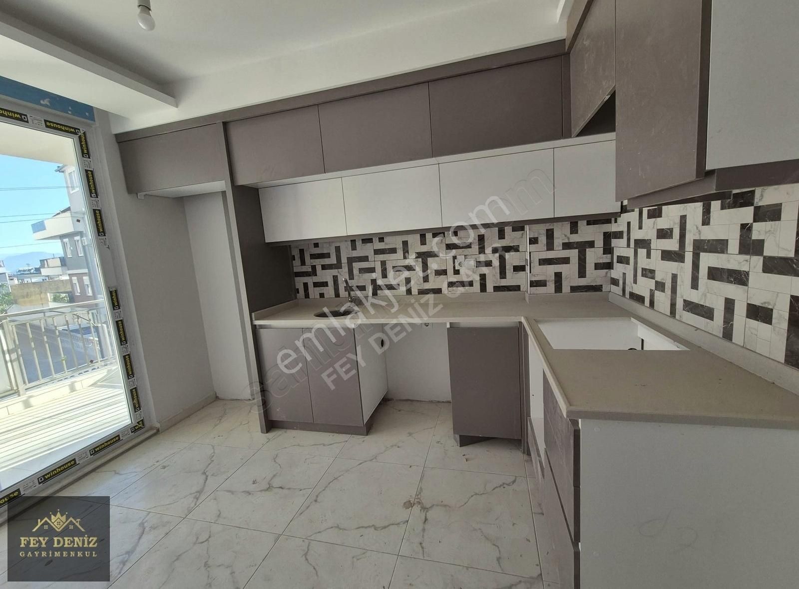 Acill Çamlıbel'de Ayrı Mutfaklı Katta Sıfır 2+1 Daire