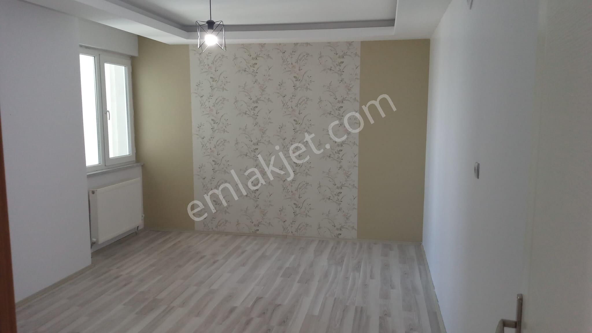 Damla Emlaktan Numune Hastanesi Karşısında Satılık 2+1 Daire