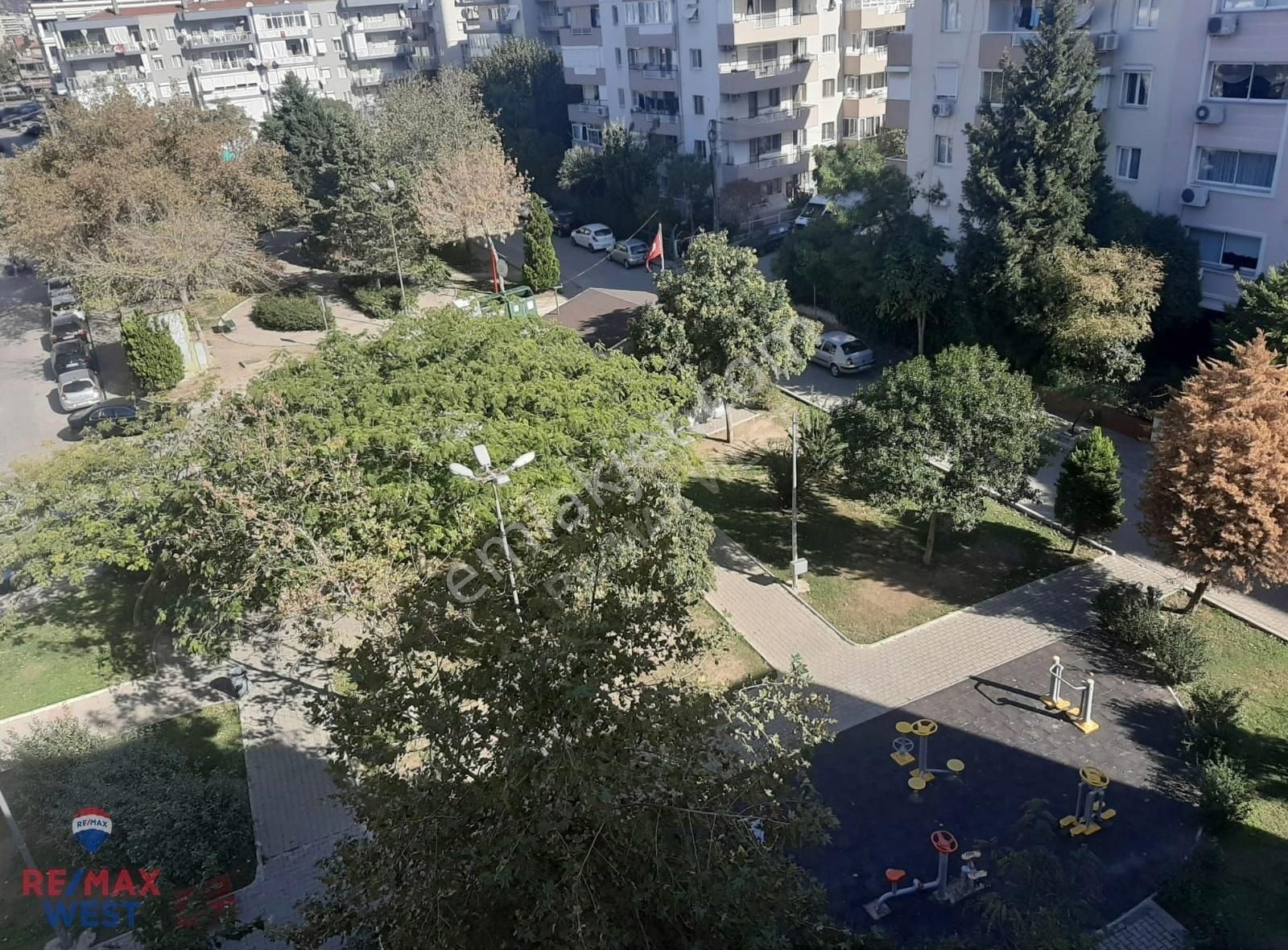 Dedebaşı'nda Park Manzaralı Eşyalı Kiralık 2+1 Daire