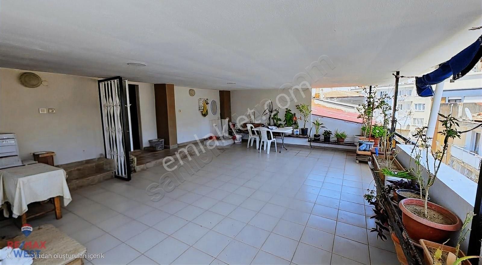 Bozyaka Teraslı Eşyalı Kiralık 1+1 'daıre