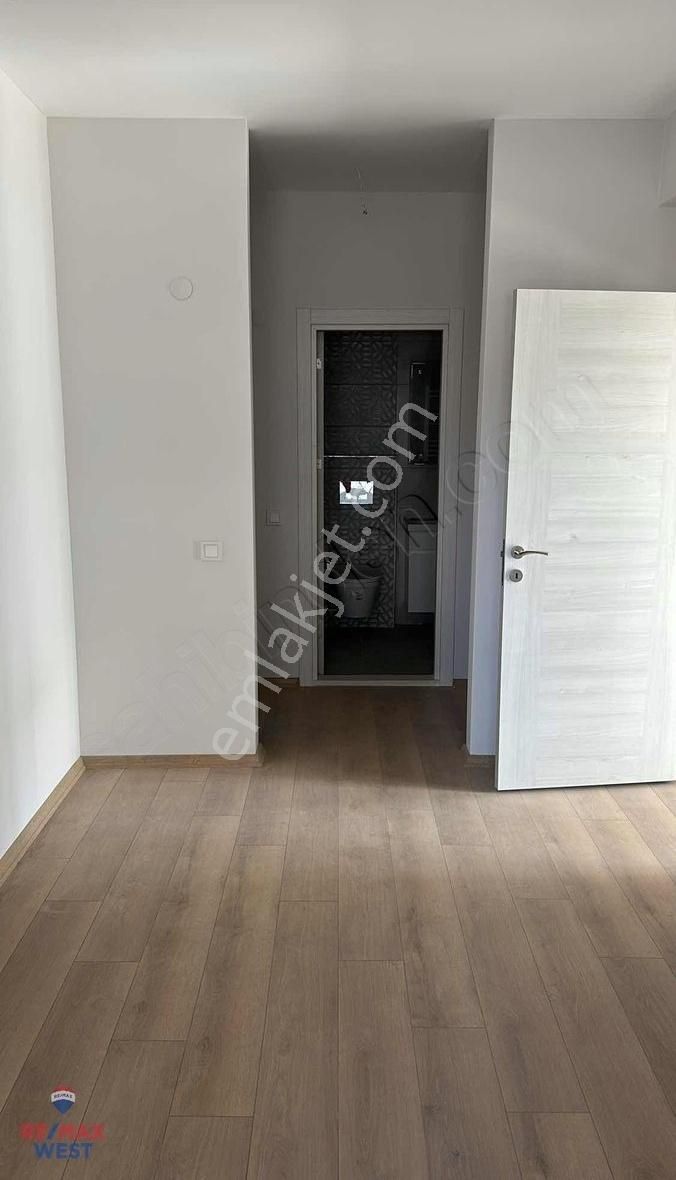 Tuval Yapı Çamdibinde 2+1 Kiralık Daire