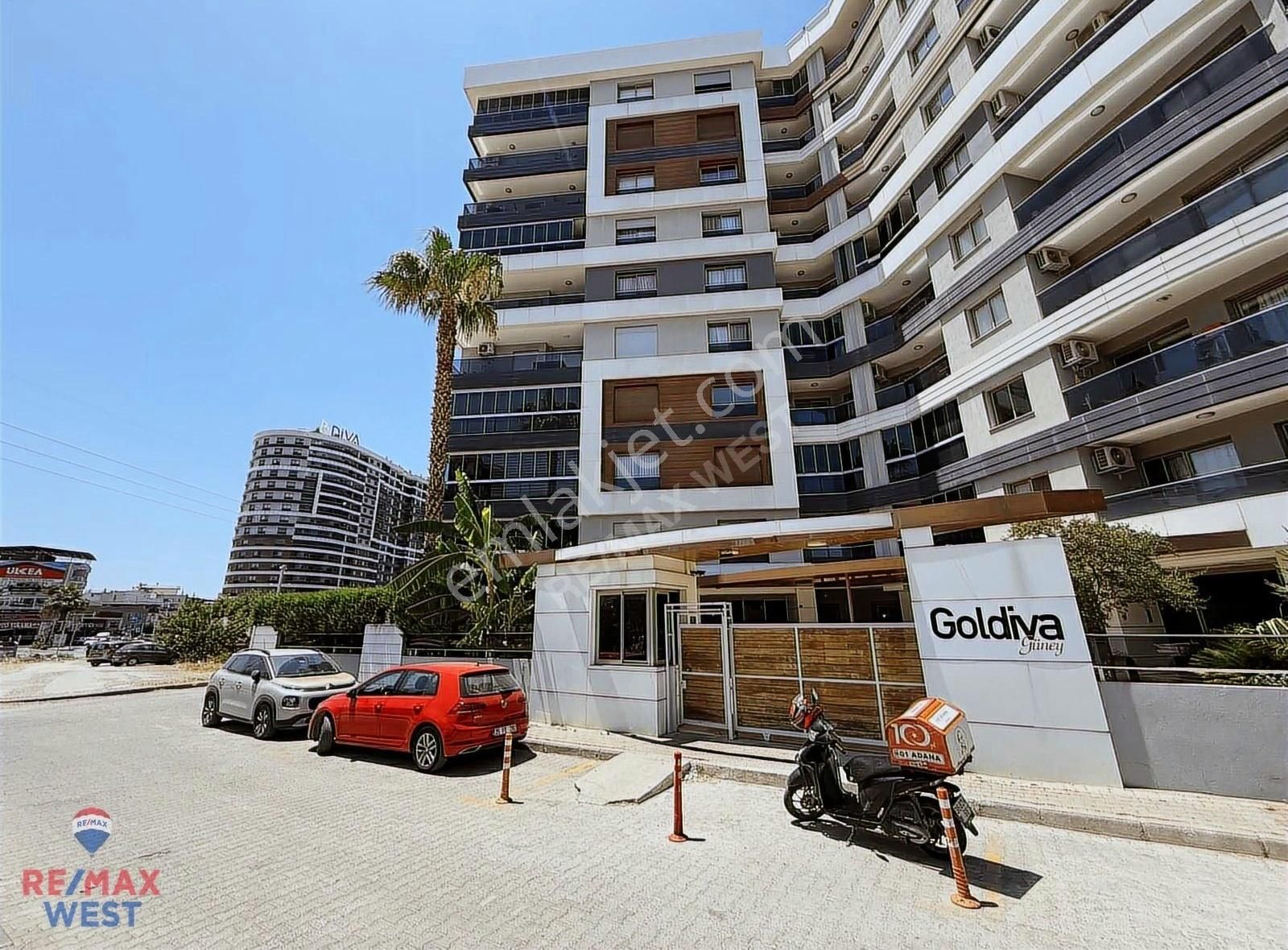Goldiva Güneyde Büyük Tip 2+1 Satılık Daire