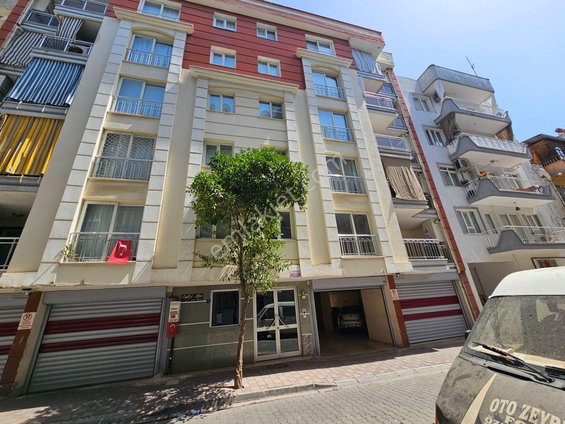 Meşrutiyet Mahallesi Kiralık 3+1 Doğalgazlı 135 M2 Daire