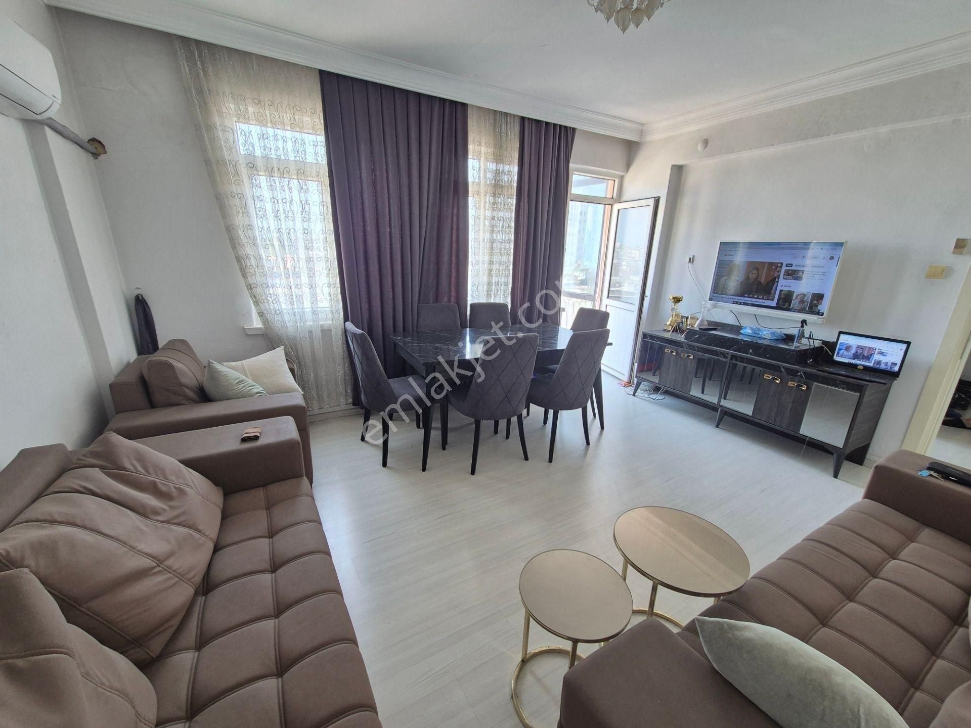Prestij'den Hamidiye'de Ayrı Mutfak Asansörlü Eşyalı 2+1 Daire