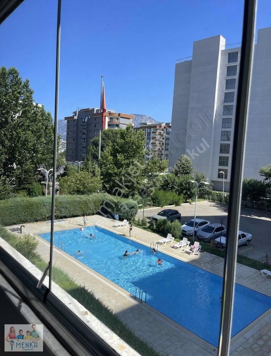 Manisa Güzelyurt Mahallesinde Kiralık Eşyalı 1+1 Site Dairesi