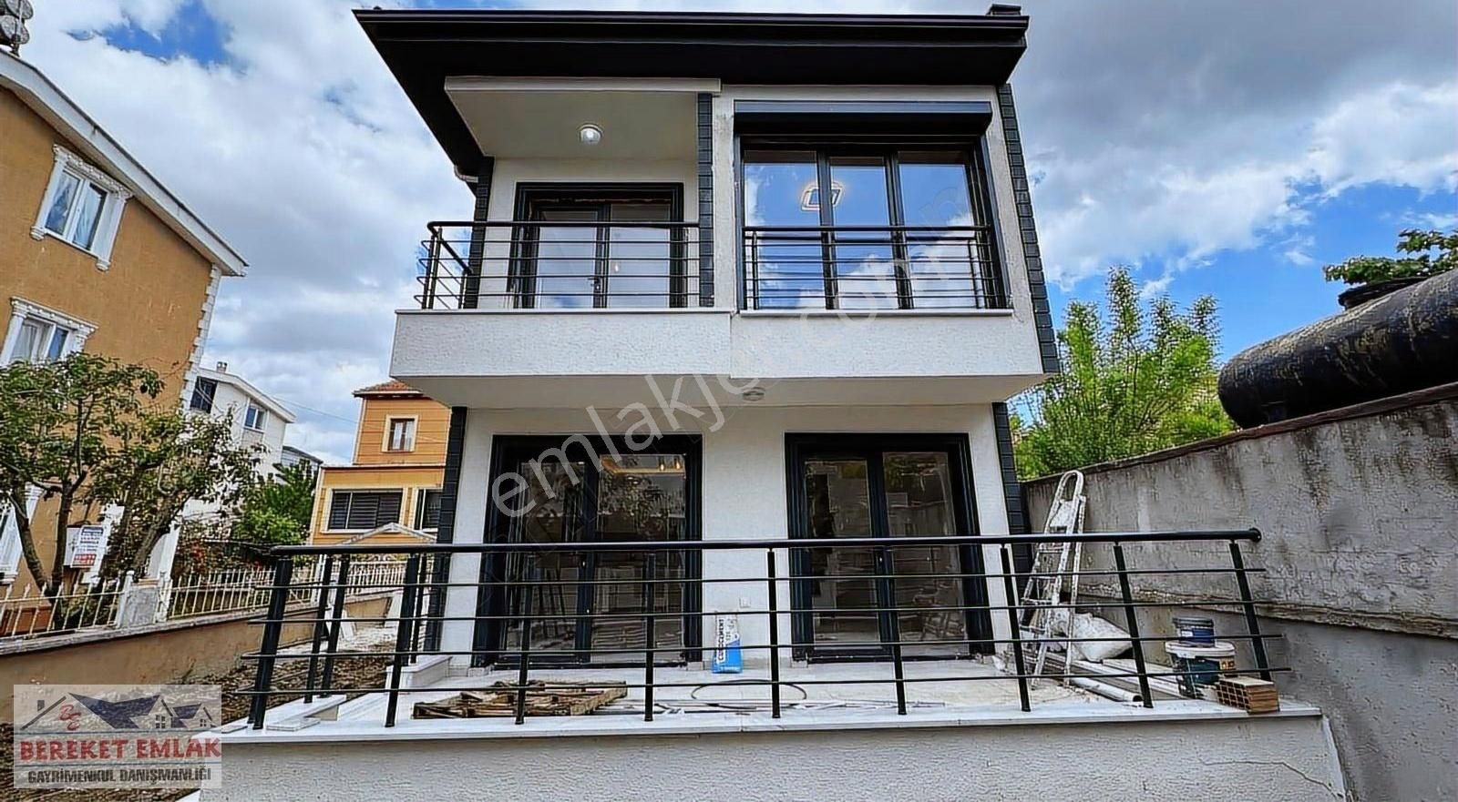 Bereket Emlaktan Denize Yürüme Mesafesinde Satılık Villa - Görsel 9