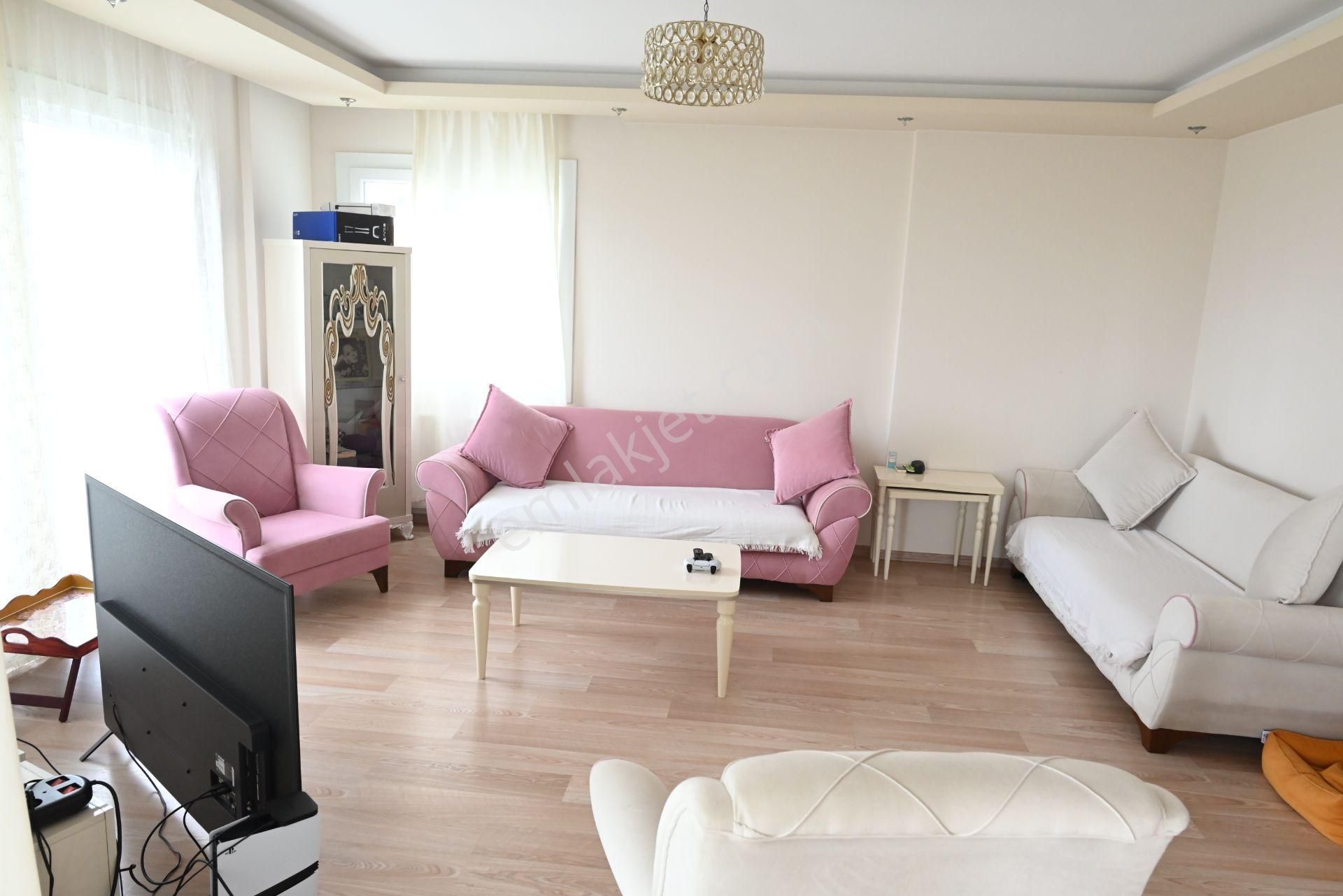 Üstünkent Emlak'tan Site İçi 3+1 D.gazlı Havuzlu Kiralık Daire - Görsel 8