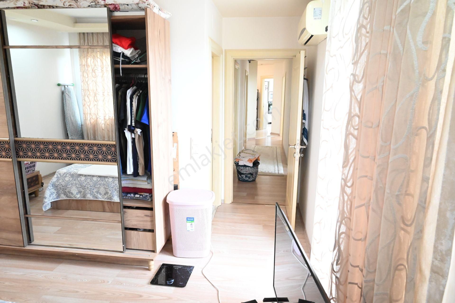 Üstünkent Emlak'tan Site İçi 3+1 D.gazlı Havuzlu Kiralık Daire - Görsel 23