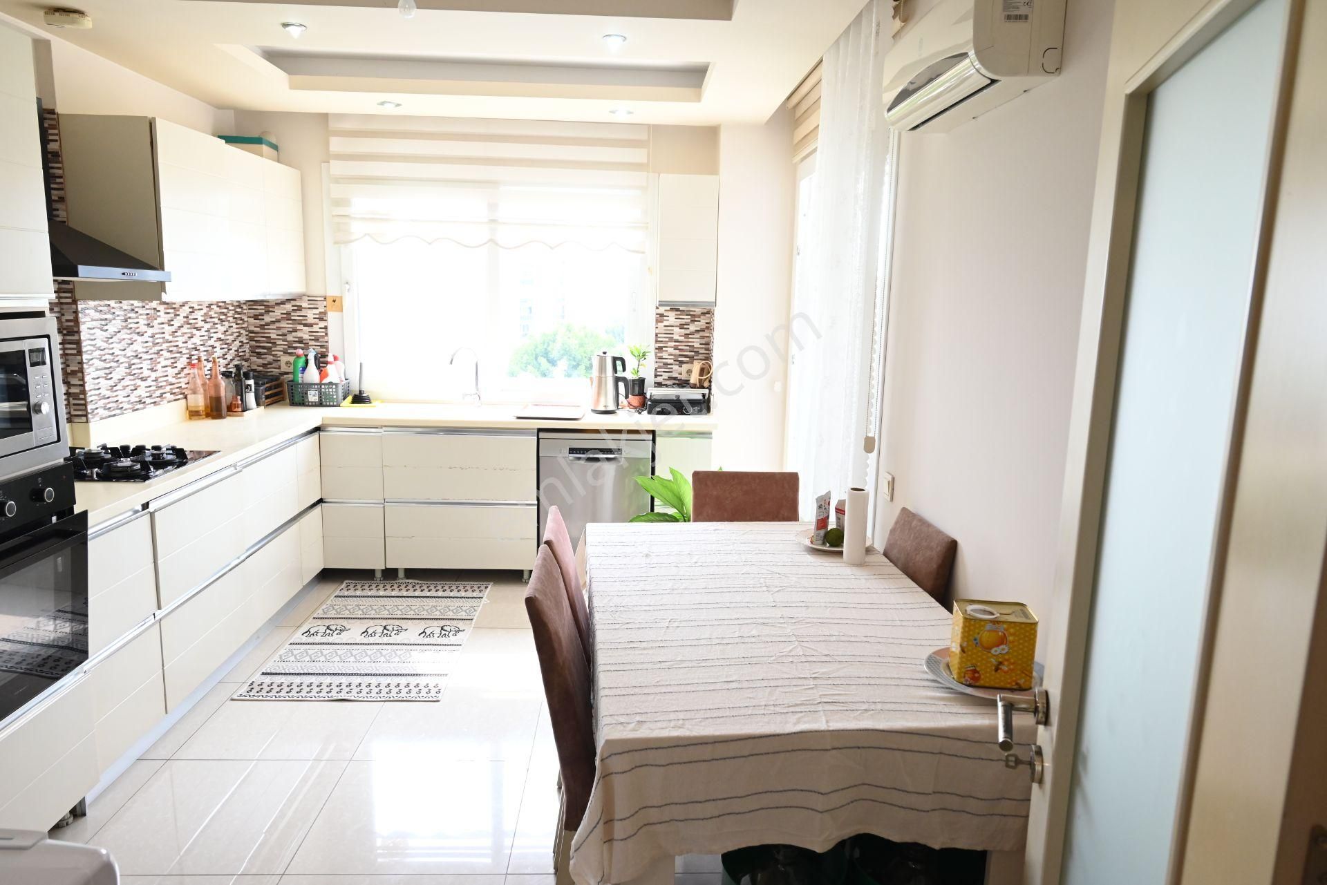 Üstünkent Emlak'tan Site İçi 3+1 D.gazlı Havuzlu Kiralık Daire - Görsel 3