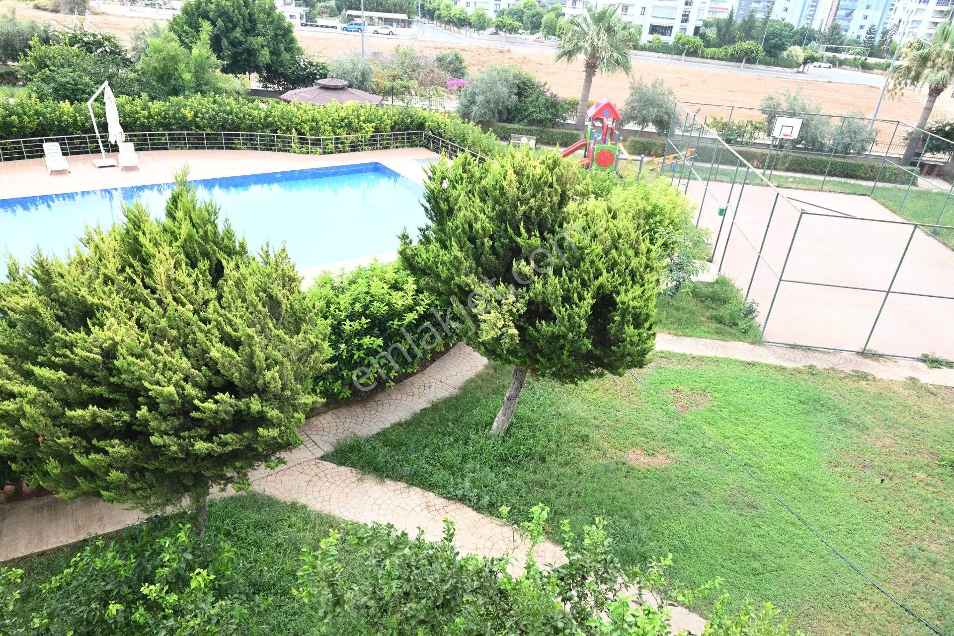 Üstünkent Emlak'tan Site İçi 3+1 D.gazlı Havuzlu Kiralık Daire - Görsel 37