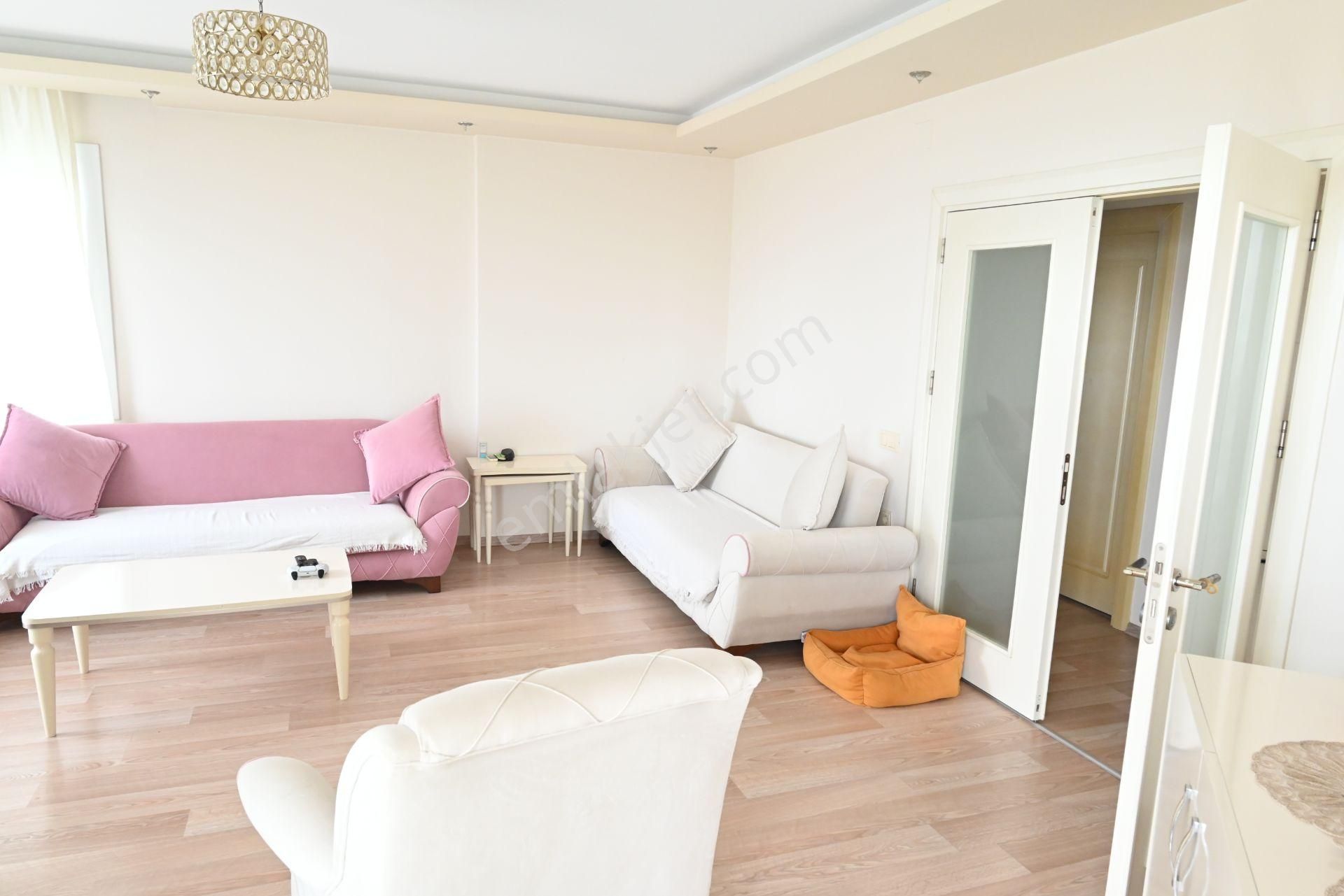 Üstünkent Emlak'tan Site İçi 3+1 D.gazlı Havuzlu Kiralık Daire - Görsel 9