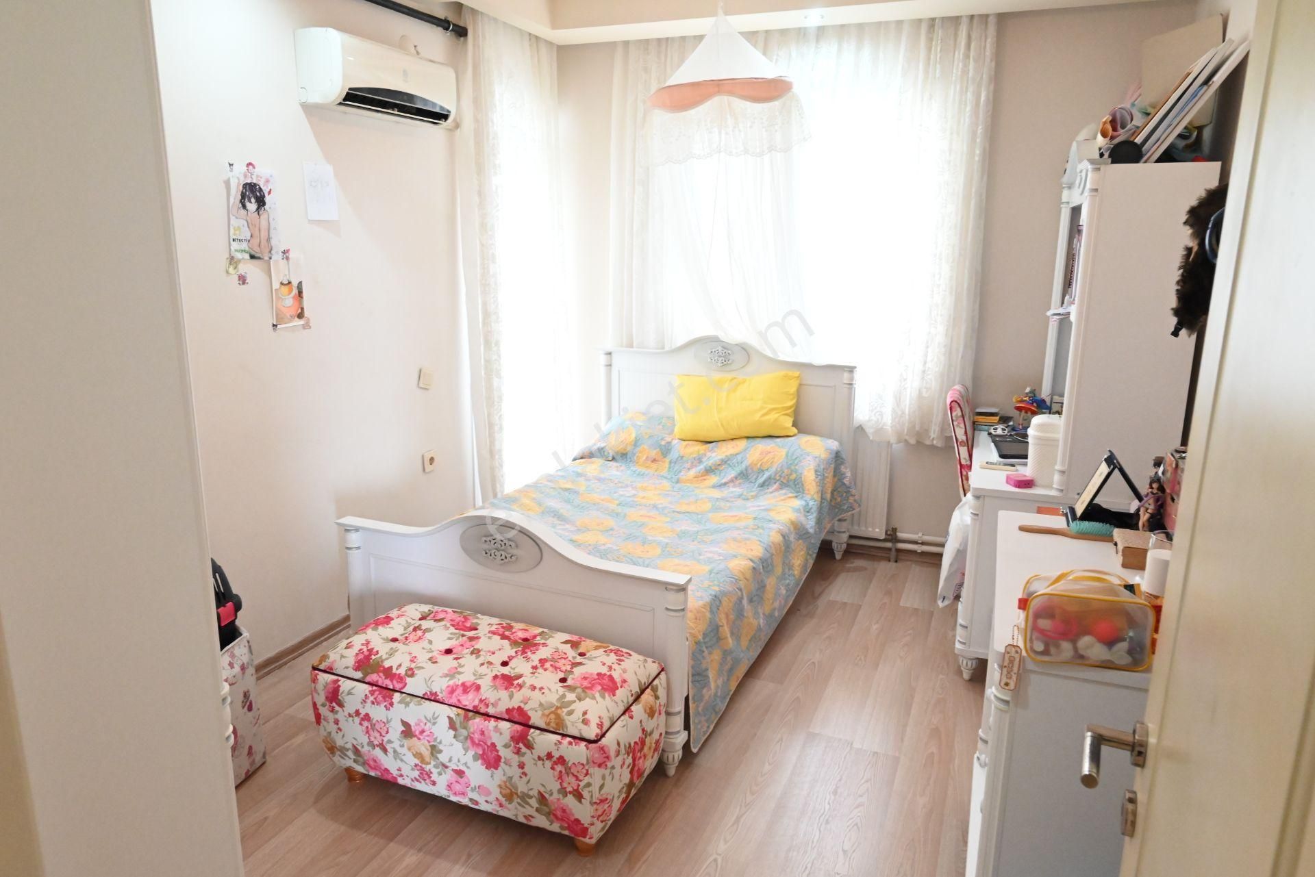 Üstünkent Emlak'tan Site İçi 3+1 D.gazlı Havuzlu Kiralık Daire - Görsel 31