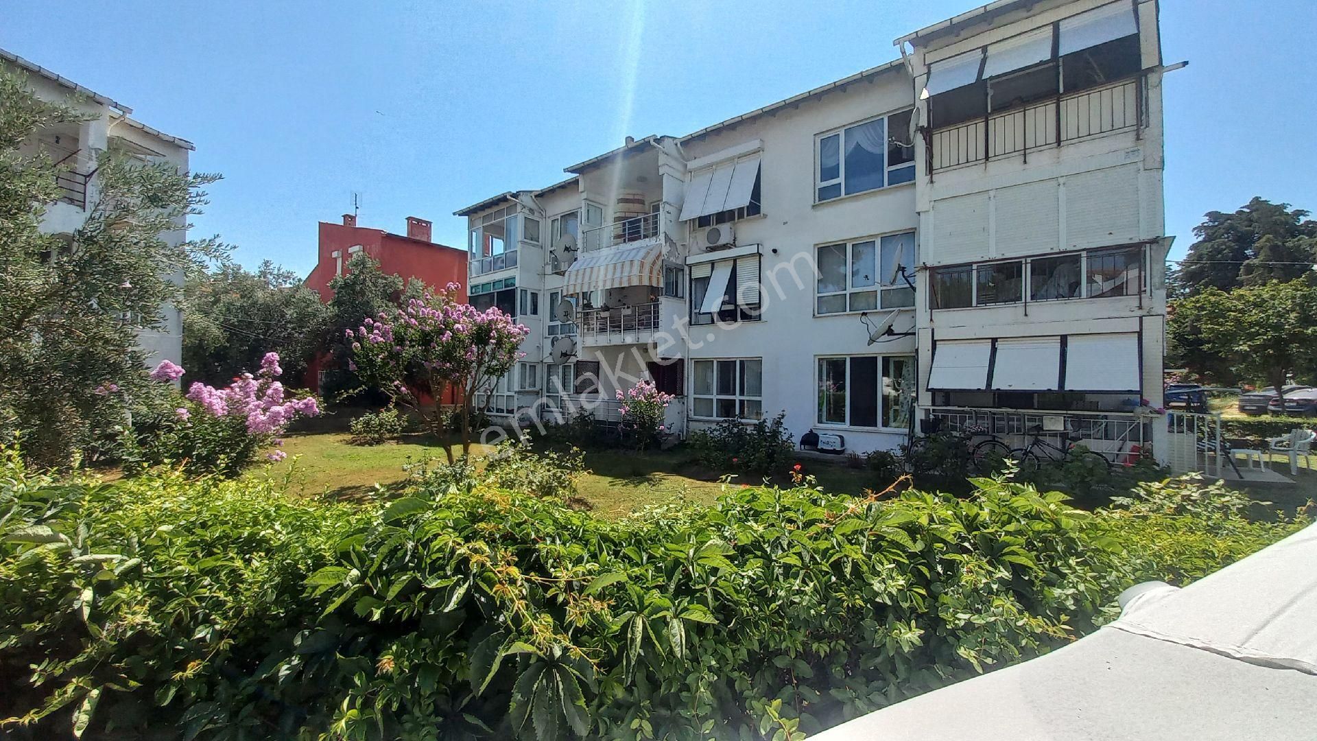 Şarköy İstiklal Mahallesi'nde 2+1/65m2 Full Eşyalı Nezih Site İçerisinde Giriş Kat