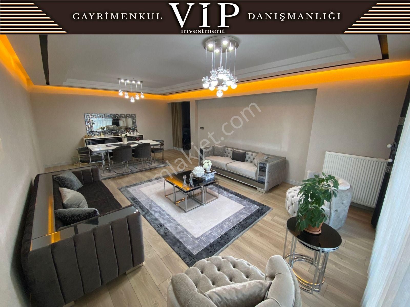 Keçiören Ovacık'da Site İçerisinde Ful Yapılı Ebeveyn Banyolu 4+1 Satılık Daire