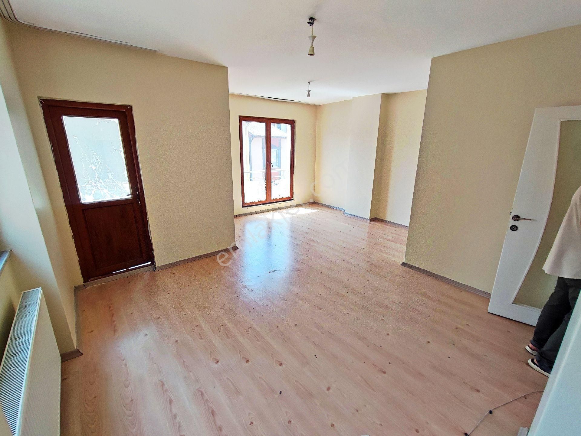 Kredi Sınırı Olmayan Belediye Karşısı 100 Metre Arakat