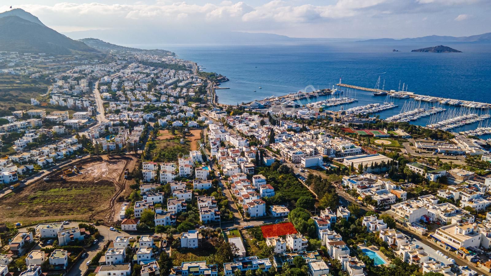 Tayman'dan Bodrum Turgutreis Merkez Ruhsatlı İnşaata Hazır Arsa - Görsel 3